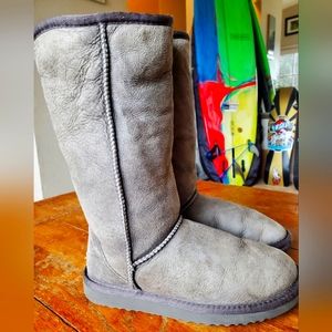 UGG Boots Grey Calf-high  Size 5